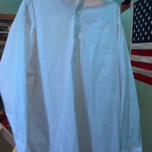 Mens buttons down shirt